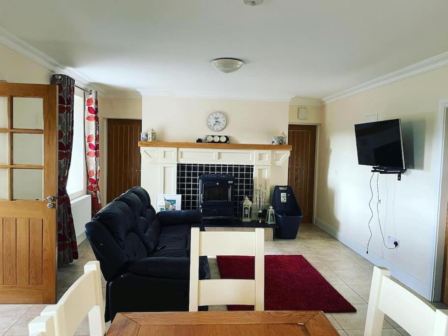 Mountain View - Cosy Country Cottage Cahersiveen Esterno foto