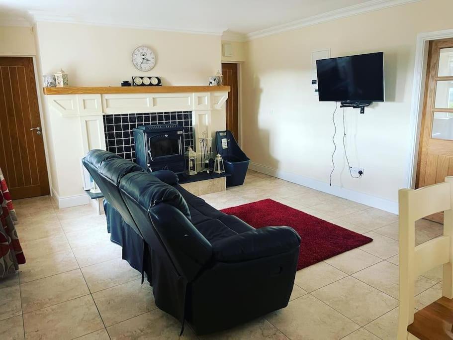 Mountain View - Cosy Country Cottage Cahersiveen Esterno foto